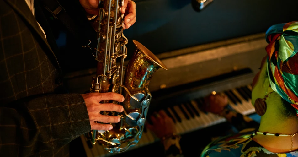 Crescent City Nightlife Guide: Bars, Clubs, and Live Music